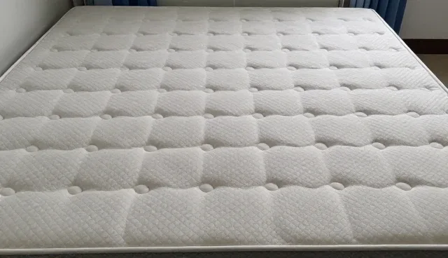 床垫成本控制：两种做法的实际取舍与业务趋势